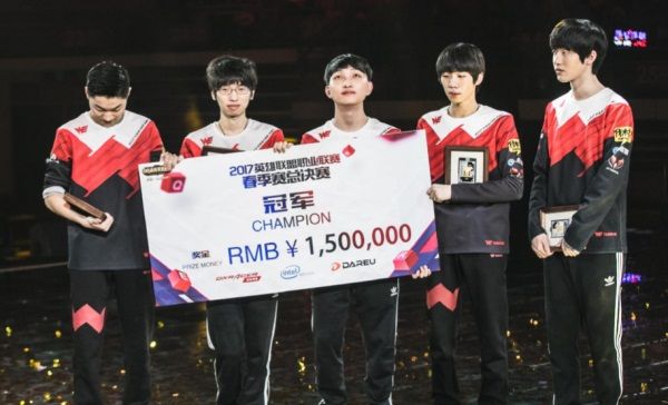从玩熊少年到卢兮夜 站在最高舞台的xiye-第2张图片-ZBLOG