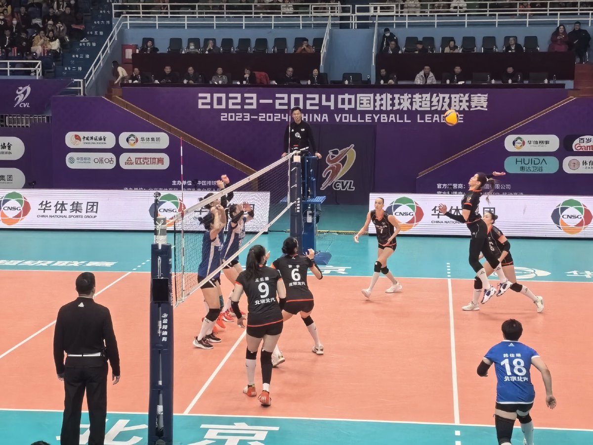 2023-2024中国女排超级联赛1/4决赛第二场北京队主场3比2胜辽宁队-第5张图片-ZBLOG